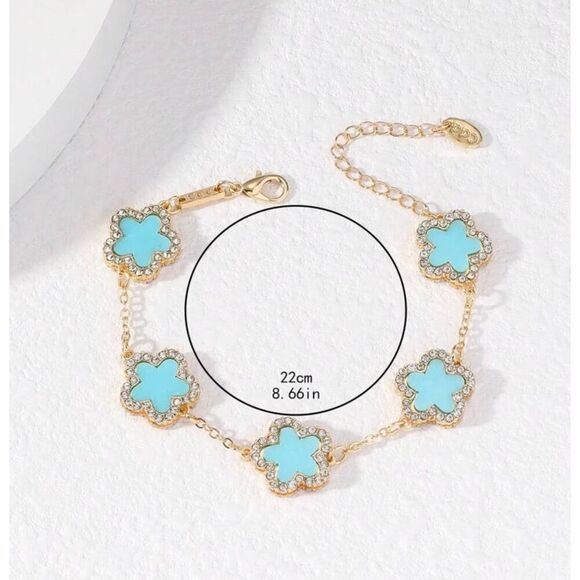 Blue Clover Bracelet - Picture 3 of 3